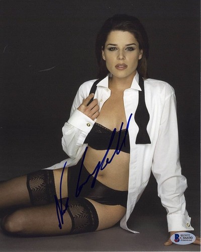 Neve campbell bra panties - neve,